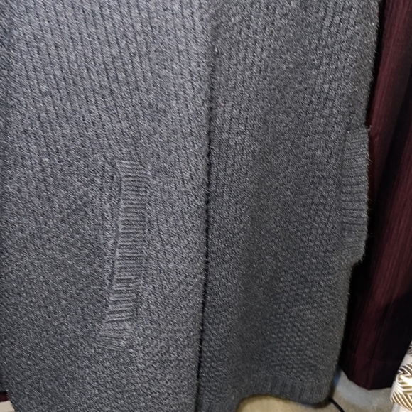 Sweater Poncho (Sz 22-28) - Picture 4 of 7